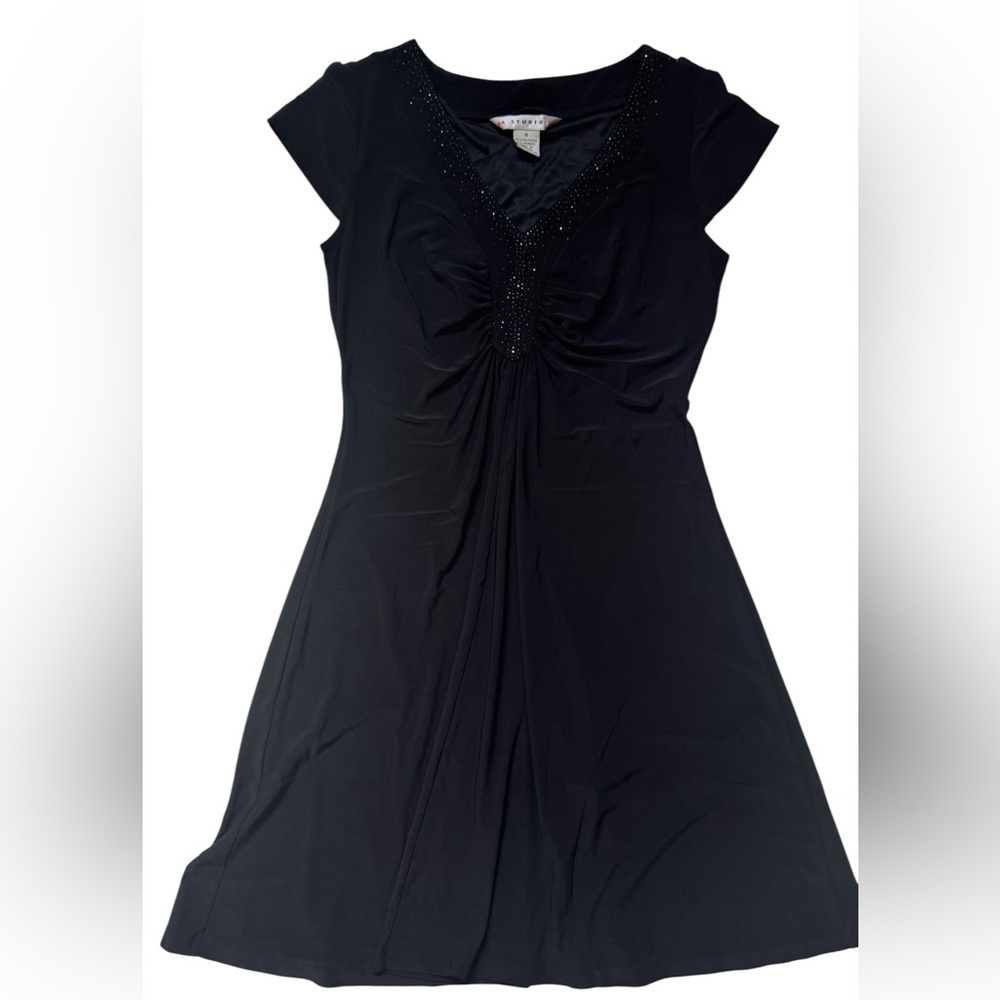 AA Studio Black ruffled neckline SZ 10 sleeveless dress pristine condition Gorg!